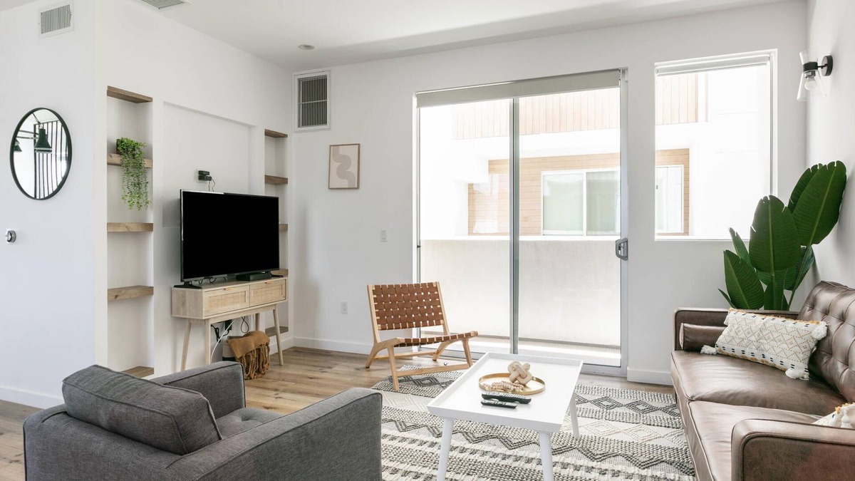 Valley Village House | Spacious 3BR House in LA w/ Garage + Outdoor Area