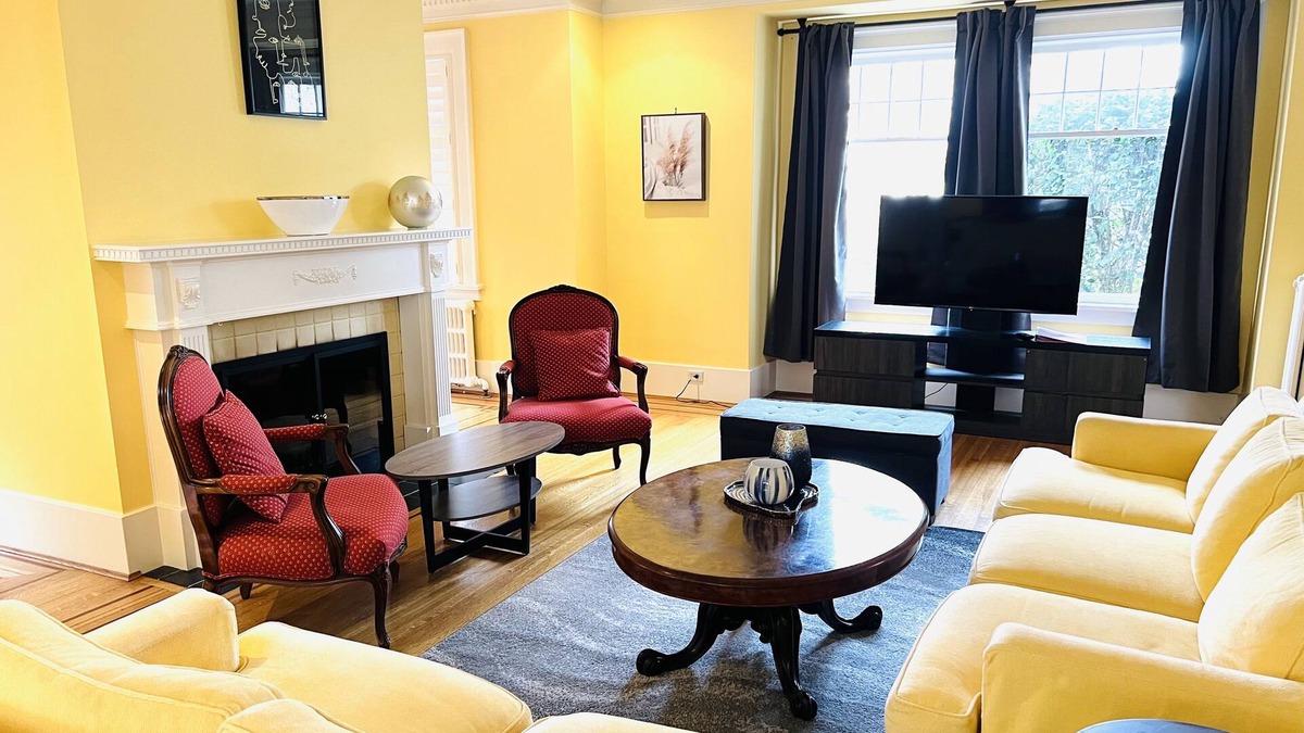Shaughnessy House | Spacious 4.5 Bedrooms Vacation House in Central Vancouver