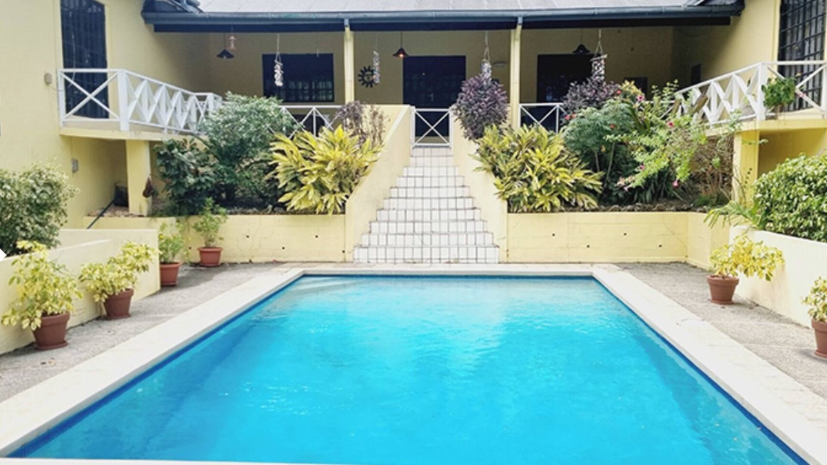 Buccoo Villa | Spacious 4 bdrm family villa in tropical paradise, Tobago. 5 min to the beach!