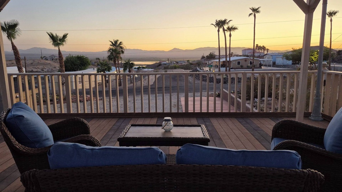 Mohave Valley House | Spacious 4-bedroom house with AC, WiFi in wonderful Golden Shores