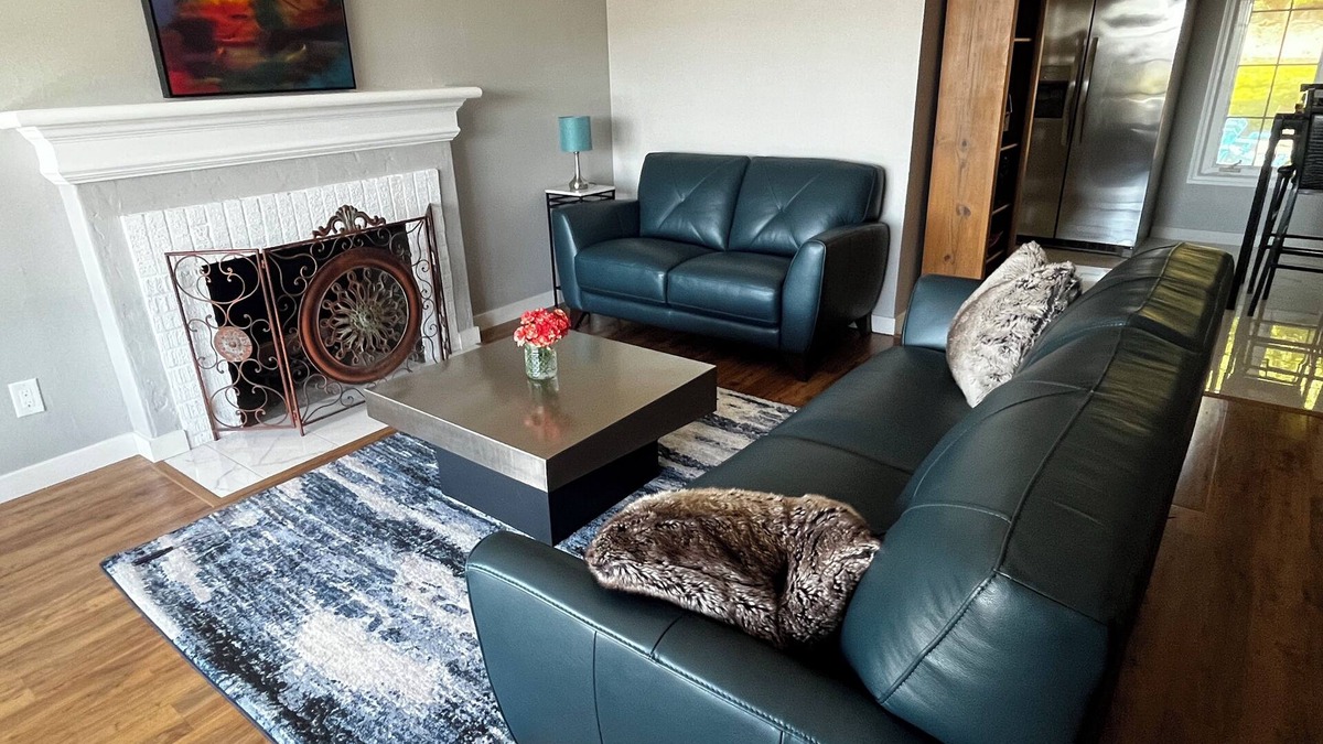 East Richmond Heights House | Spacious 4-bedroom house with AC, in El Cerrito CA with views of Mt. Tamalpais,