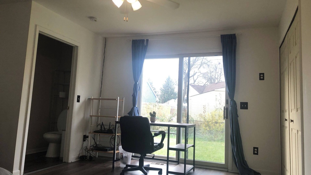 Bryant Pattengill East House | Spacious 4-bedroom house in charming Ann Arbor with AC, WiFi
