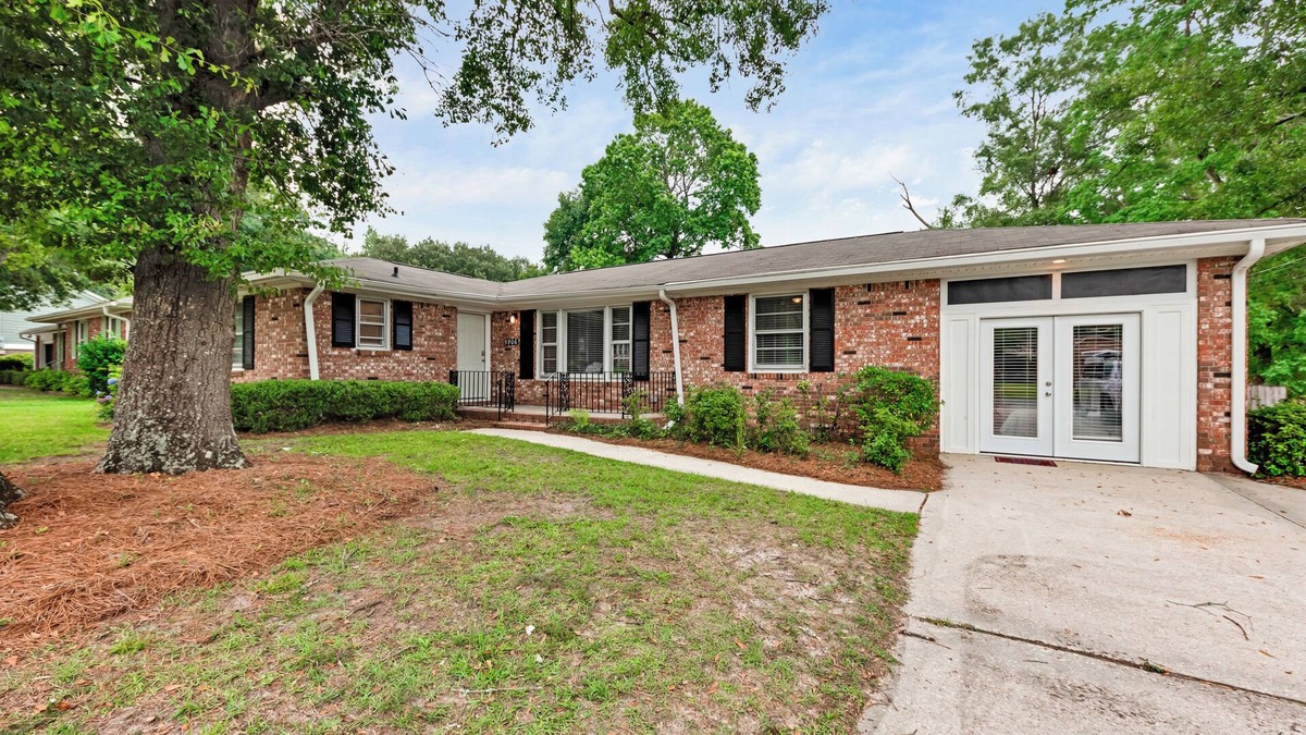 Hanahan House | Spacious 4-bedroom house in charming Hanahan with AC, WiFi