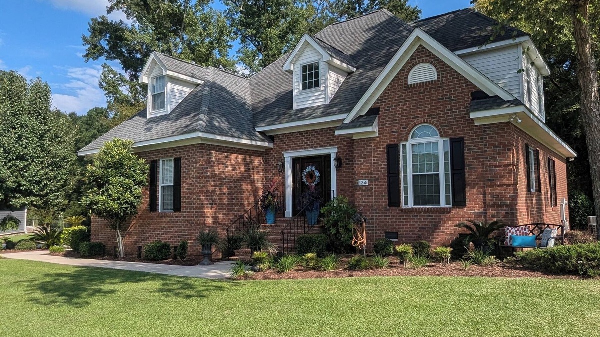 Conway House | Spacious 4-bedroom house with Hot Tub in charming Conway