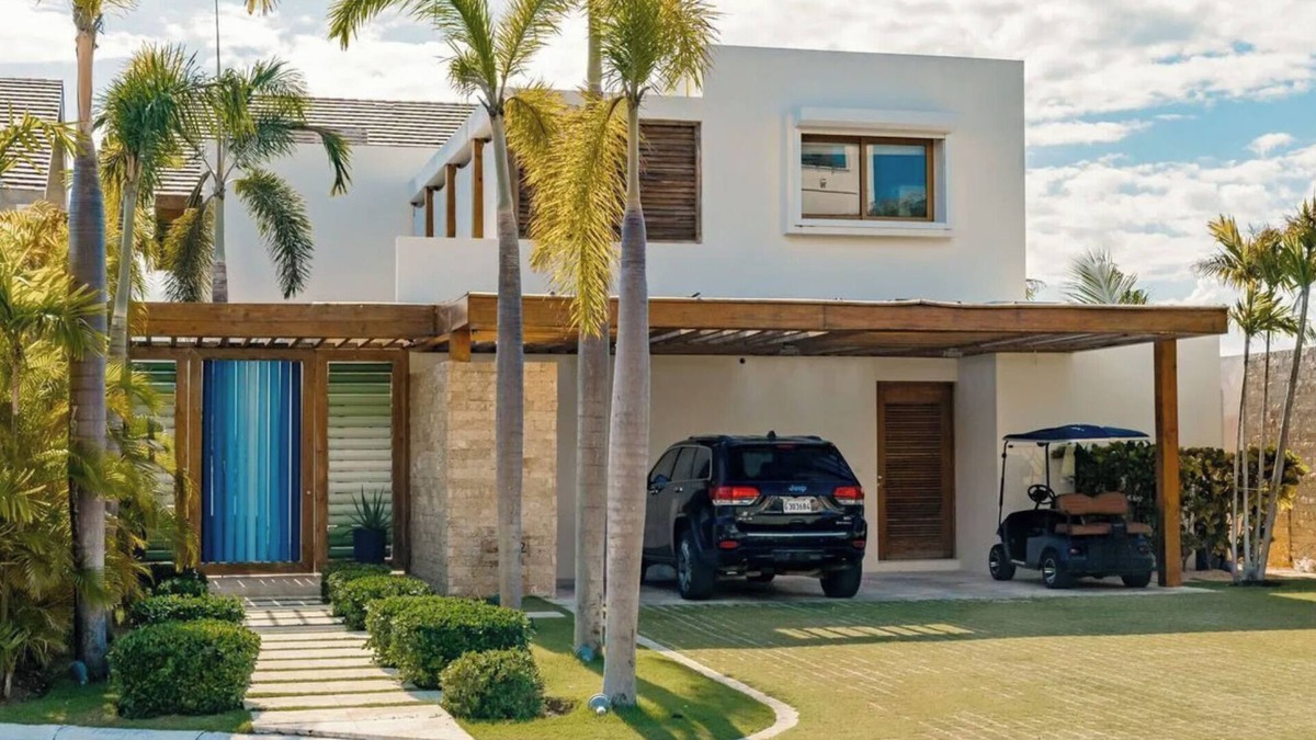 Cap Cana Marina Villa | Spacious 4-bedroom villa with WiFi, AC in charming Cap Cana, Punta Cana