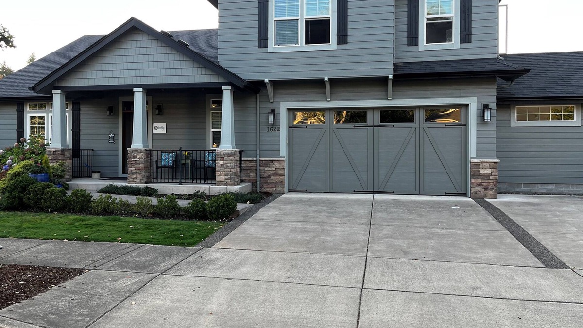 Eugene House | Spacious 4 BR 3BTH dog-friendly home minutes from UofO