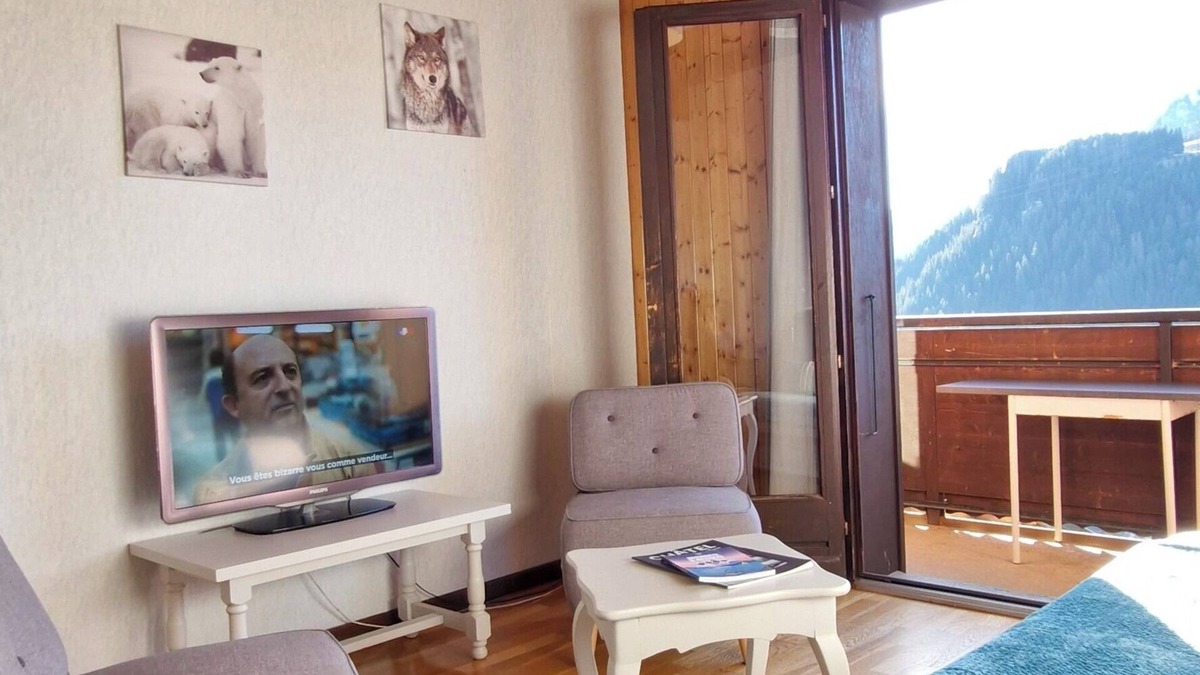 Chatel Apartment | SPACIOUS 4-ROOM APARTMENT 200M FROM THE SUPER-CHATEL SKI SLOPES. PANORAMIC VIEW.