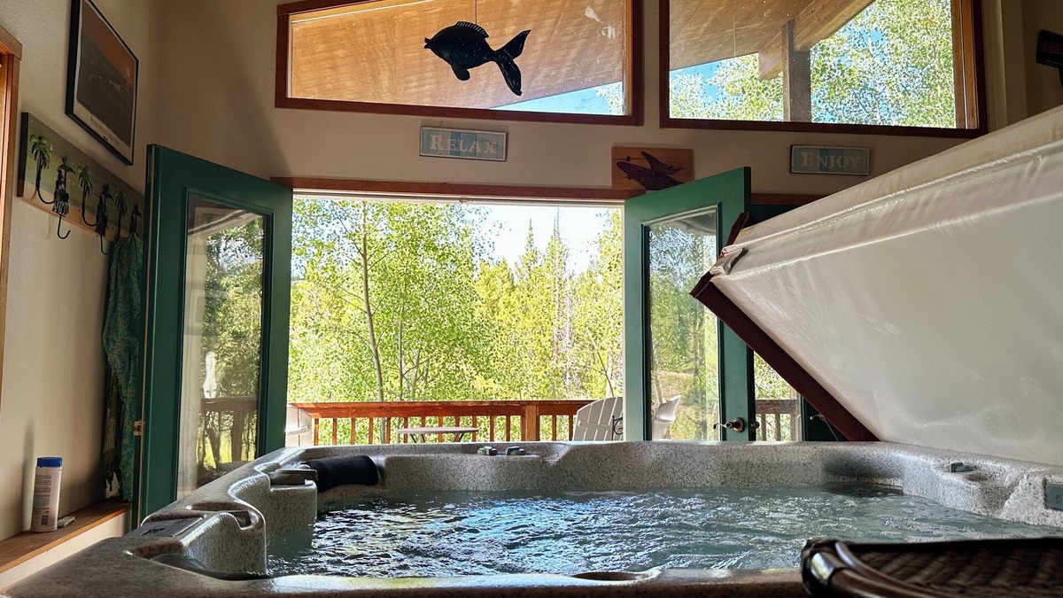 Fraser Cabin | Spacious 4-Story Mountain Cabin in Fraser - Hot Tub + Pet-Friendly Retreat