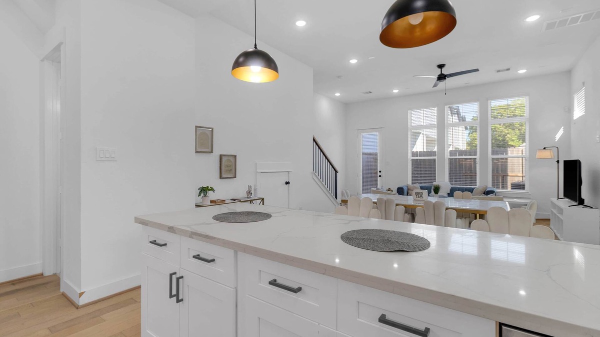 South Central Houston House | Spacious 4B/3BA Houston Home