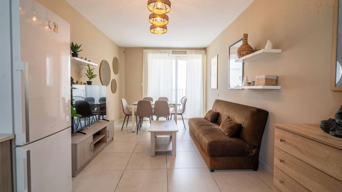 Pieta Apartment | Spacious 4BR/4BATH w/AC, Balcony, WIFI & Terrace!