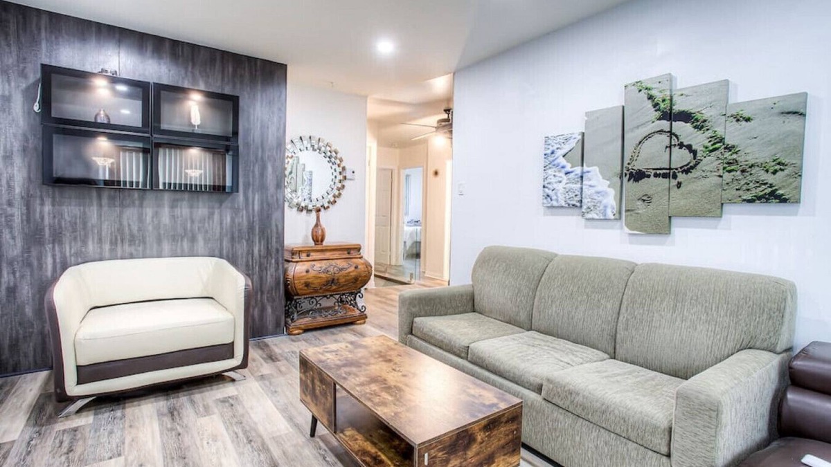 Mercier-Hochelaga-Maisonneuve Condo | Spacious 4BR condo with free parking on promise