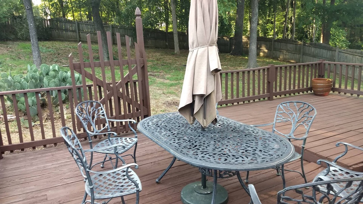 Matthews House | Spacious 4BR Matthews Home w/Fenced Yard – Budget-Friendly Stay Near Charlotte