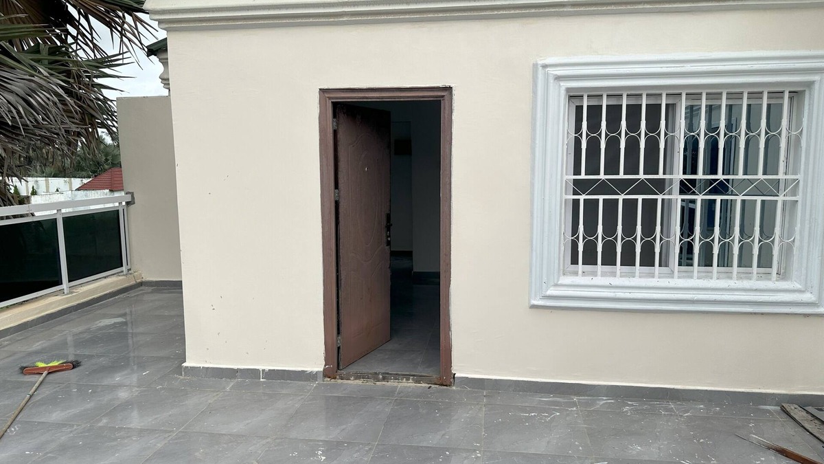 Sanyang House | Spacious 5-bedroom house in awesome Sanyang/Keninding Saibal with AC, Washer