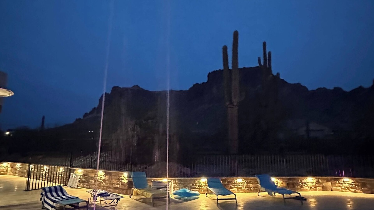 Apache Junction House | Spacious 5 bed/5 bath house at Superstition Mountains. Hiking. Pool. Spa. Views!