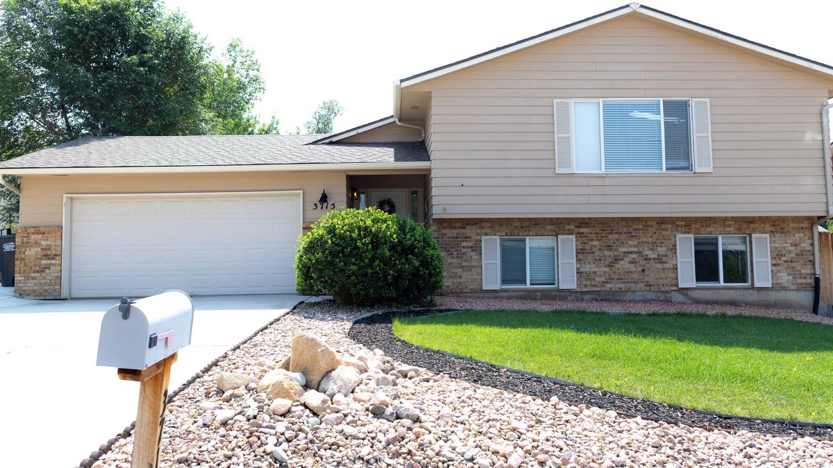 Cheyenne Meadows House | Spacious 5-bedroom house in welcoming Colorado Springs with AC, Hot Tub