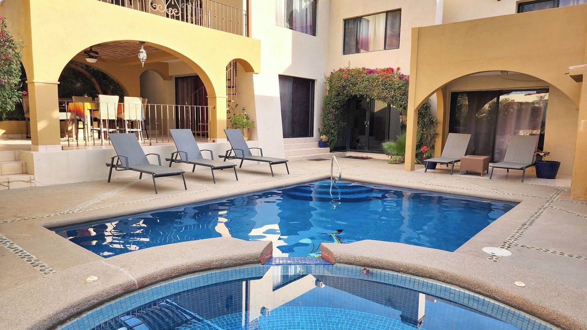 Cabo Bello House | Spacious 5-Bedroom Oasis with Private Pool, Jacuzzi & Beach Access