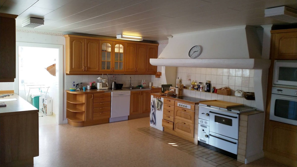 Holjes Villa | Spacious 5-bedroom villa in delightful Värmlands län with WiFi