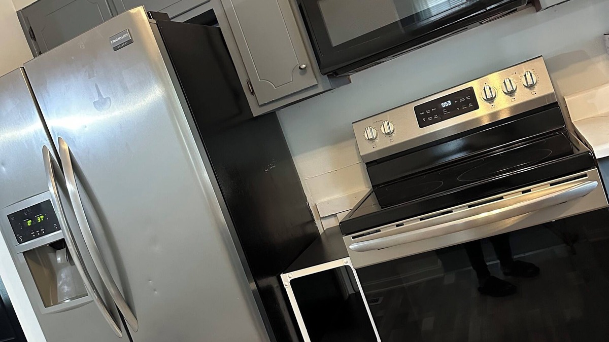 Normal House | Spacious 5-bedroom house in amazing Huntsville close to shopping and Downtown.