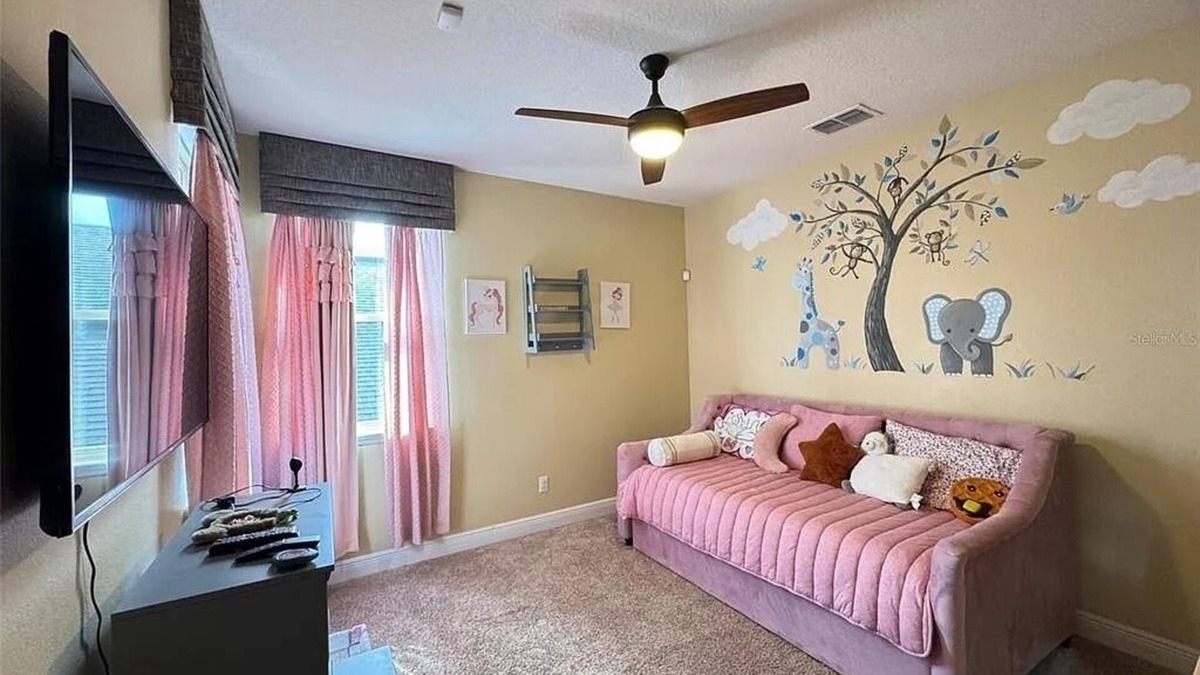 Florida Central Atlantic Coast House | Spacious 5-bedroom house with Pool minutes from Magic Kingdom