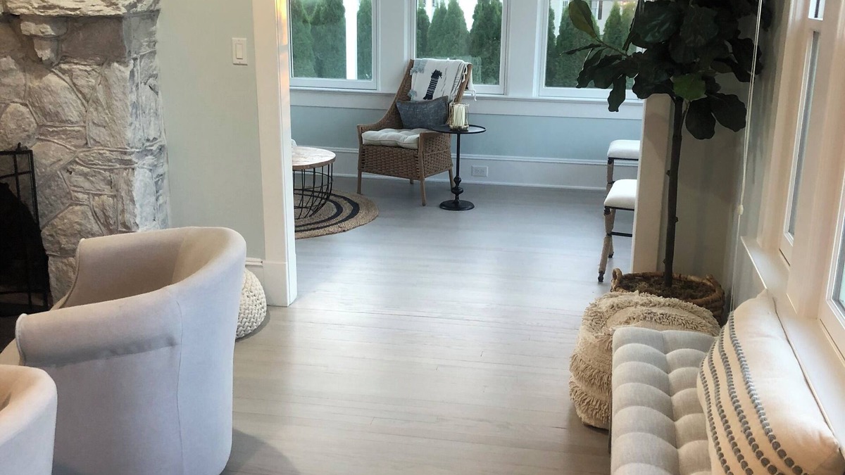 Wall House | Spacious 5-bedroom house with WiFi and AC in tranquil Belmar