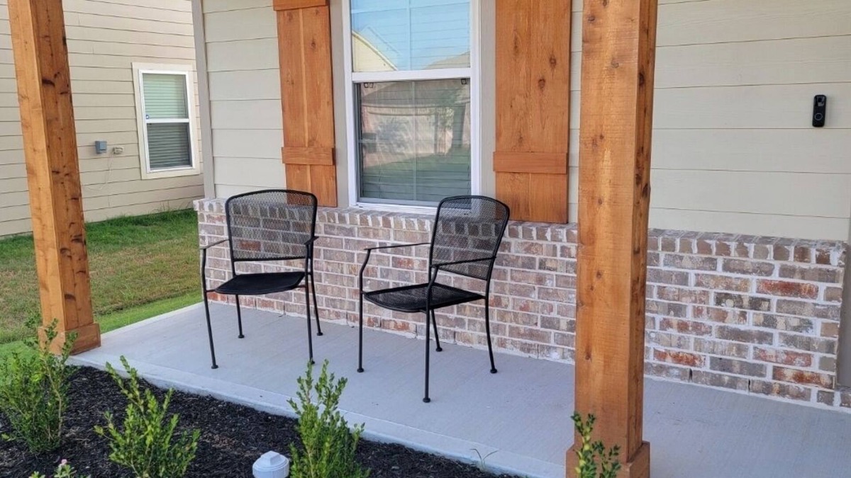 College Station House | Spacious 5-bedroom house with AC, WiFi minutes from Texas A&M University