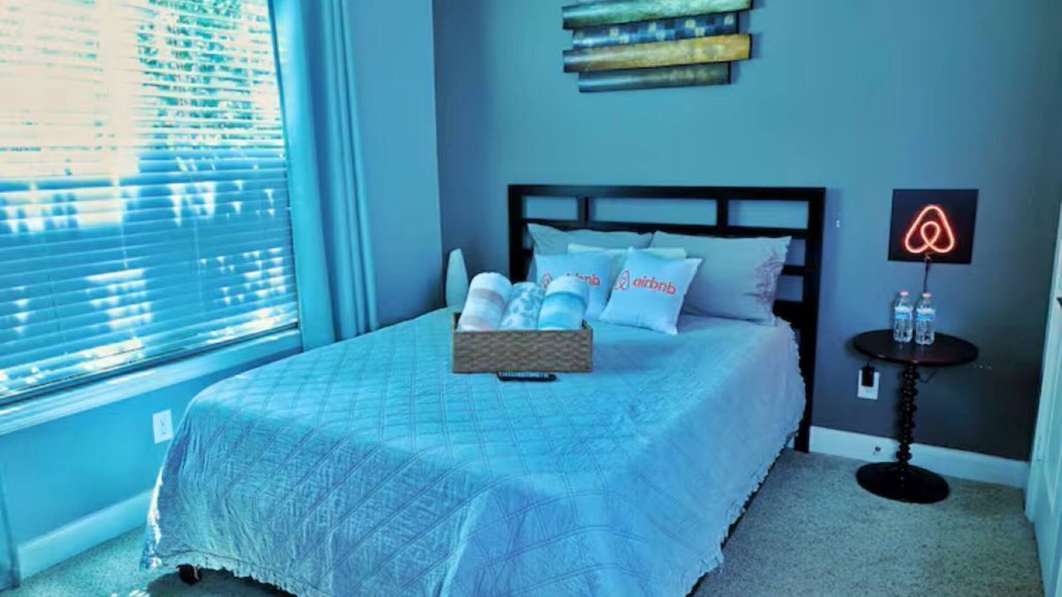 Atascocita House | Spacious 5-bedroom Modern Stay Near - IAH-AIRPORT