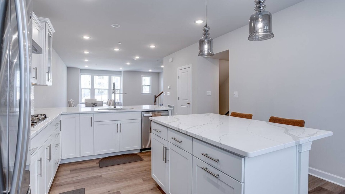 Groveton House | Spacious 5-bedroom townhome in marvelous Alexandria