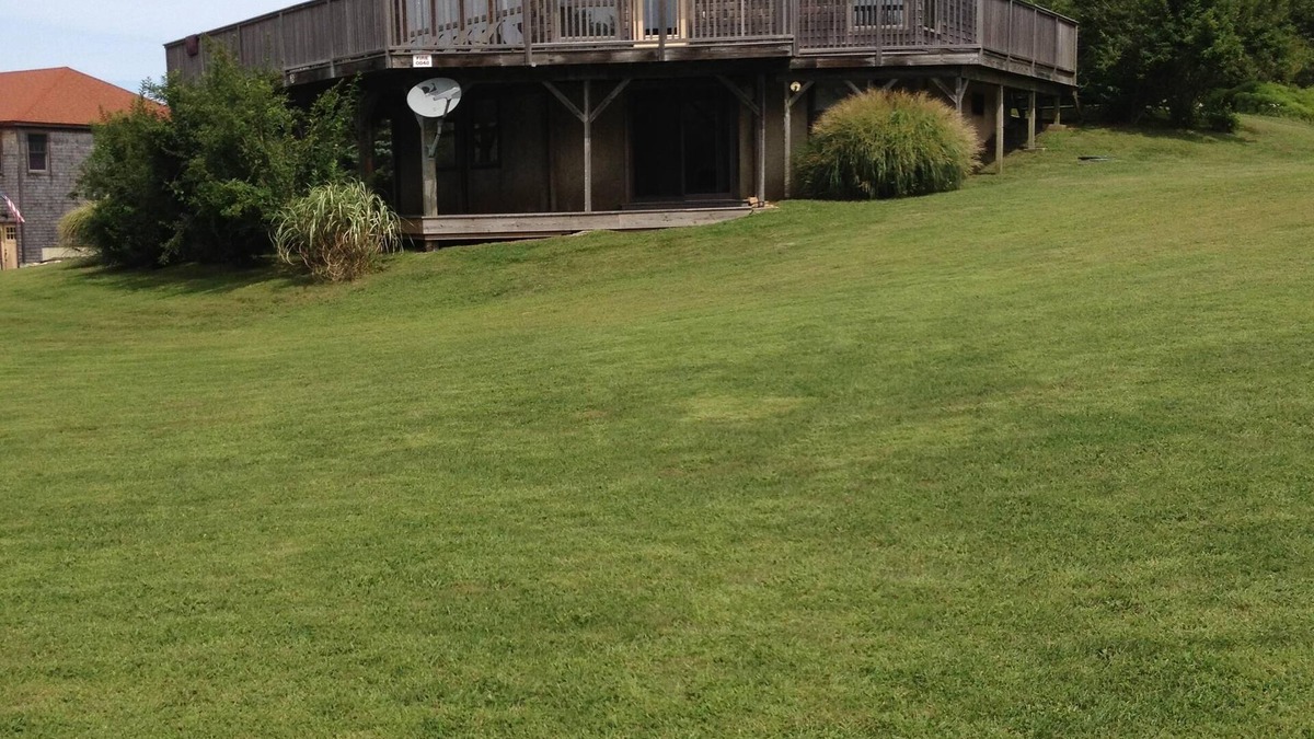 Block Island House | Spacious 5 Bedroom home on Westside of Block Island