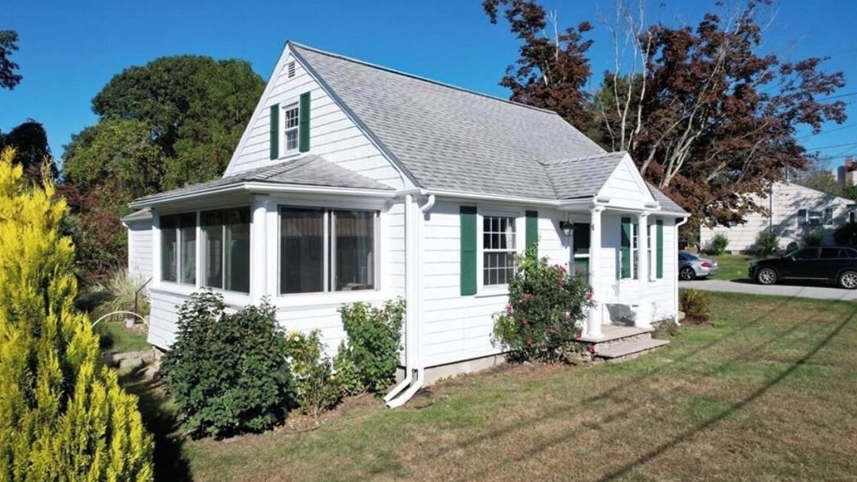 Bonnet Shores House | Spacious 5-Bedroom Cape in Bonnet Shores
