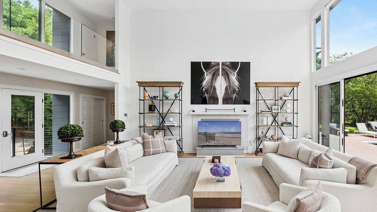 Shinnecock Hills House | Spacious 5-bedroom house with AC and fitness room in peaceful Southampton