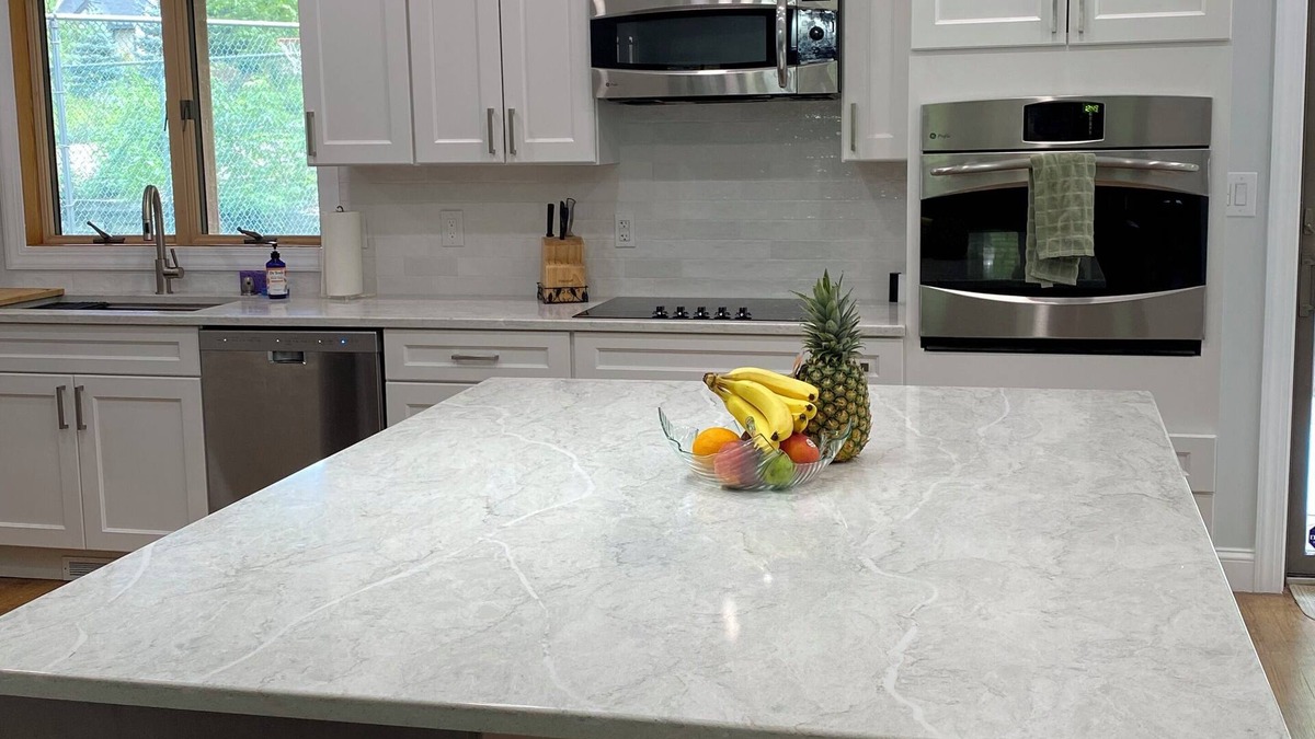 Saratoga Springs House | Spacious 5 BR with tennis/pickleball court . Close to the track and Pet friendly