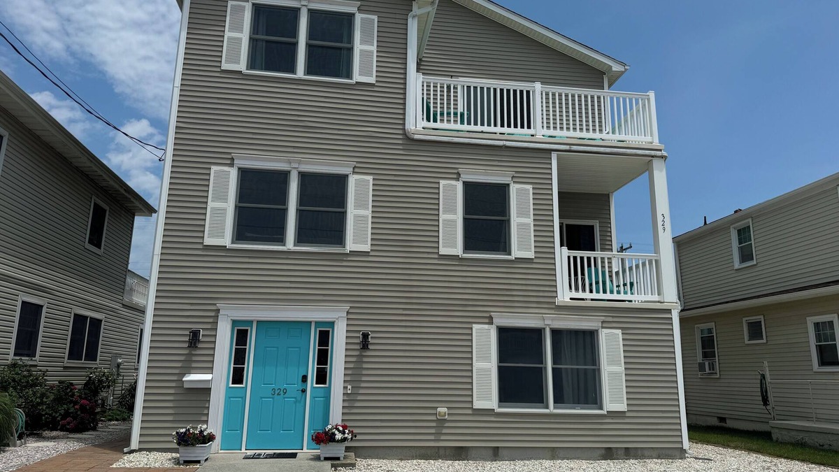 Brigantine House | Spacious 5BR/3BA Beach Block Home – Steps to Sand & Perfect for Families!