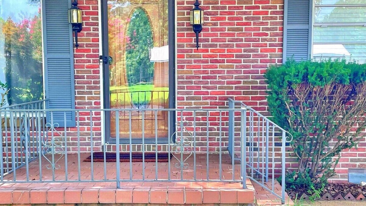 Decatur House | Spacious 5BR Decatur Retreat | Games Pets BBQ