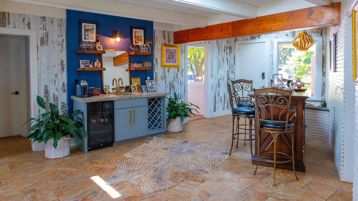 Blue Ridge Manor House | Spacious 5BR Getaway – Pool, Patios & Fun