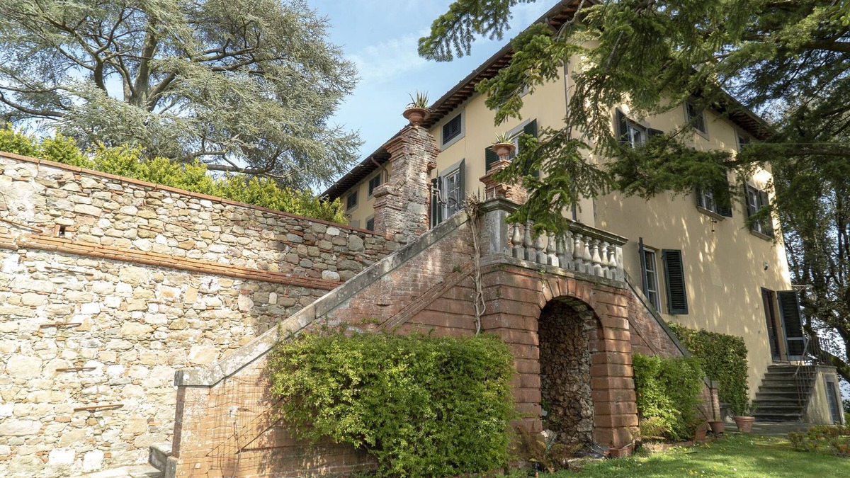 San Gennaro Villa | Spacious 6 Bedroom Tuscan Luxury Villa with Views.