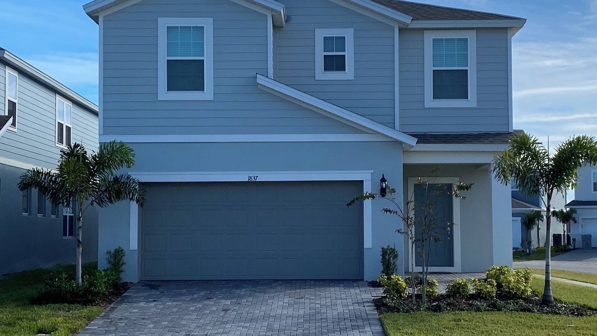 Davenport House | Spacious 7BR House in FABULOUS Davenport Resort w/Fitness room and Lazy River