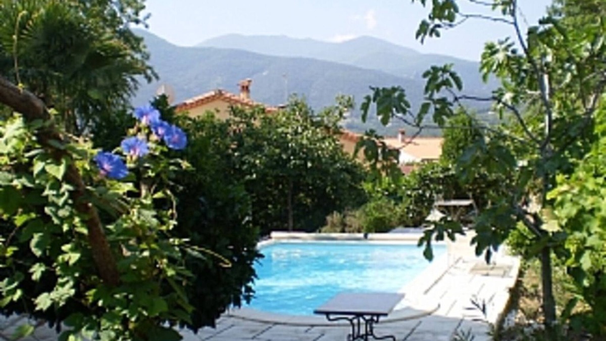 Ceret Villa | Spacious 8-Bed Villa; Pool, Mountain Views, Easy Access to Céret, Coast & Spain