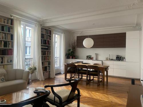 Passy Apartment | Spacious and Charming 2BR Apartment - Paris 16th