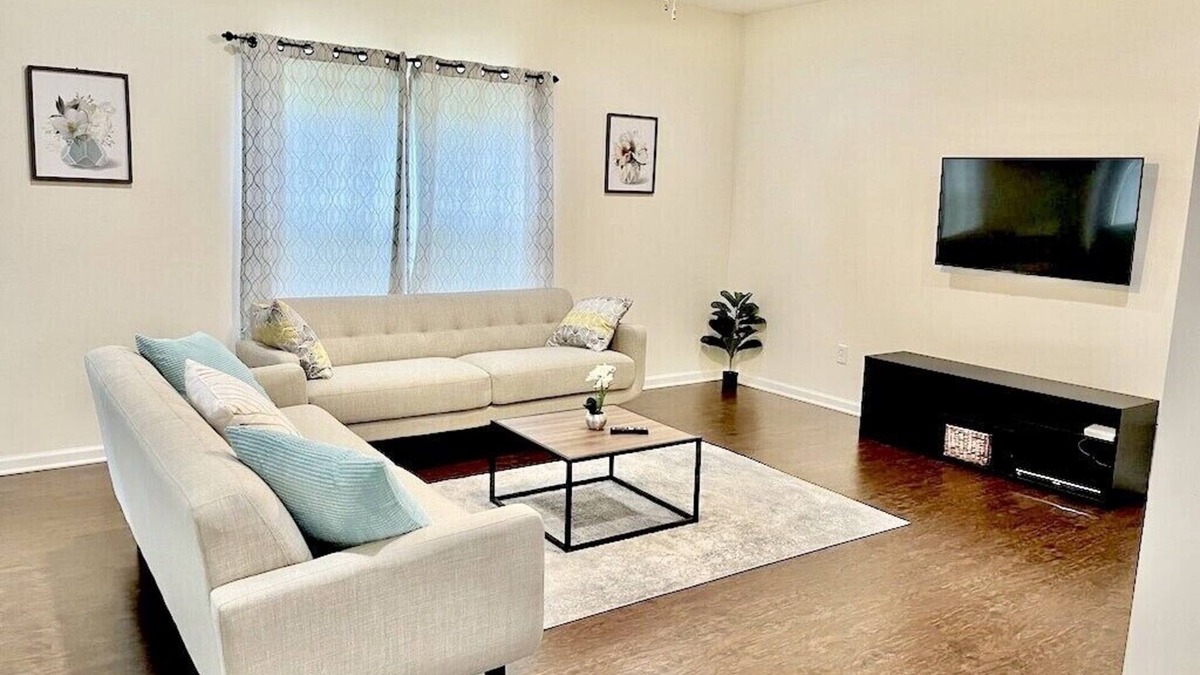 Greenwood House | Spacious and clean home with 5 Bedrooms and 2 1/2 baths in a safe neighborhood