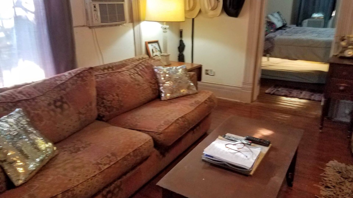 Eastside Promise Neighborhood House | Spacious and close to Downtown Riverwalk Missions Dome Conv. Center.