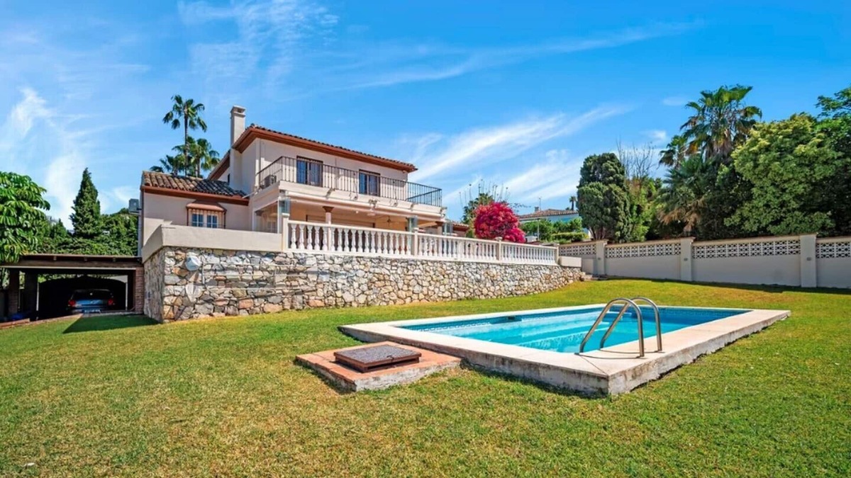 Guadalmina House | Spacious and comfortable chalet