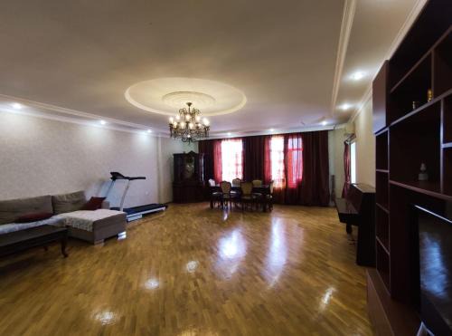 Yasamal Apartment | Spacious and Comfortable 3-Room Apartment ,Prime Central Location