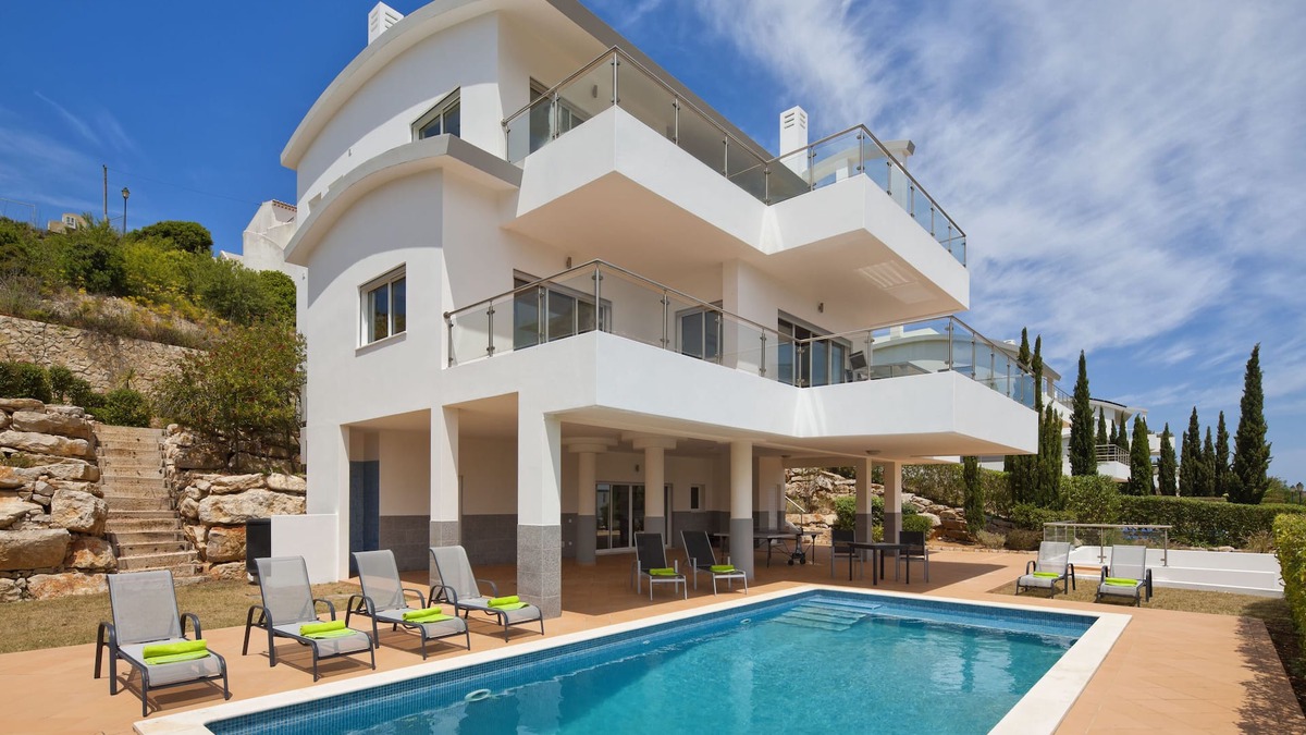 Vila do Bispo Villa | Spacious and comfortable villa with pool/jacuzzi