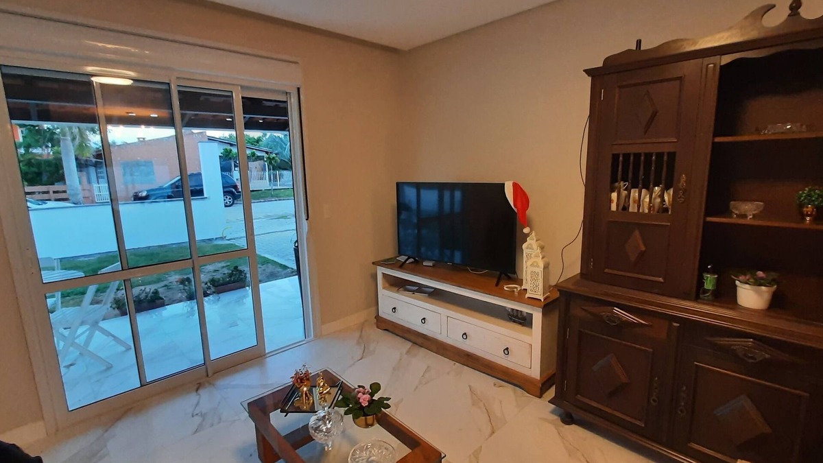 Daniela 2 House | Spacious and cozy house in Praia Daniela North of Santa Catarina Island