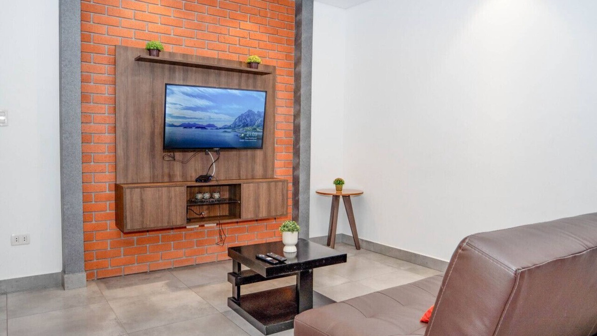 Cochabamba Apartment | Spacious and equipped apartment on the Fidel Anze park
