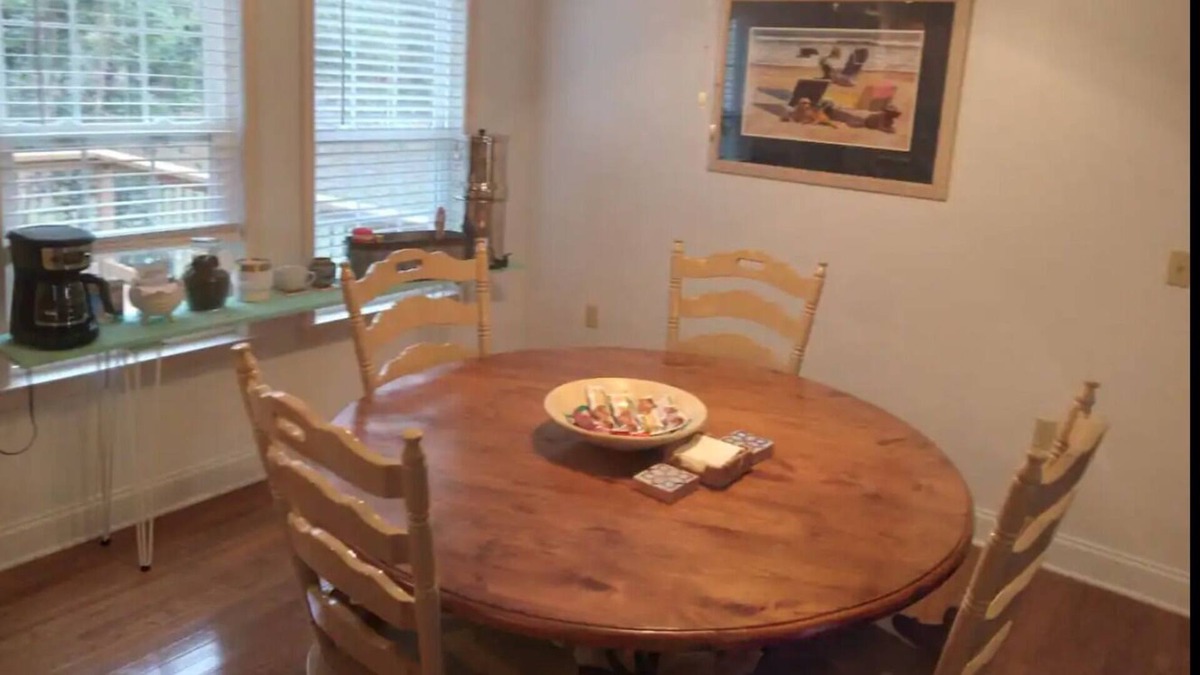Manning House | Spacious and Modern Lake Marion Family Getaway- Close to Charleston and Columbia