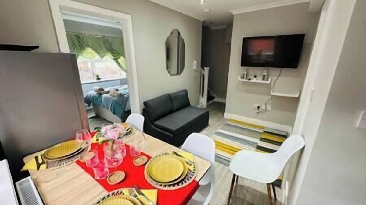 Northolt Mandeville Apartment | Spacious and newly built,perfect for your getaway!