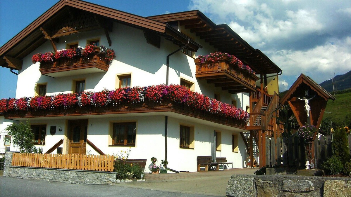 Arzl im Piztal Apartment | Spacious apartment for 1-5 persons at the entrance of the Pitztal