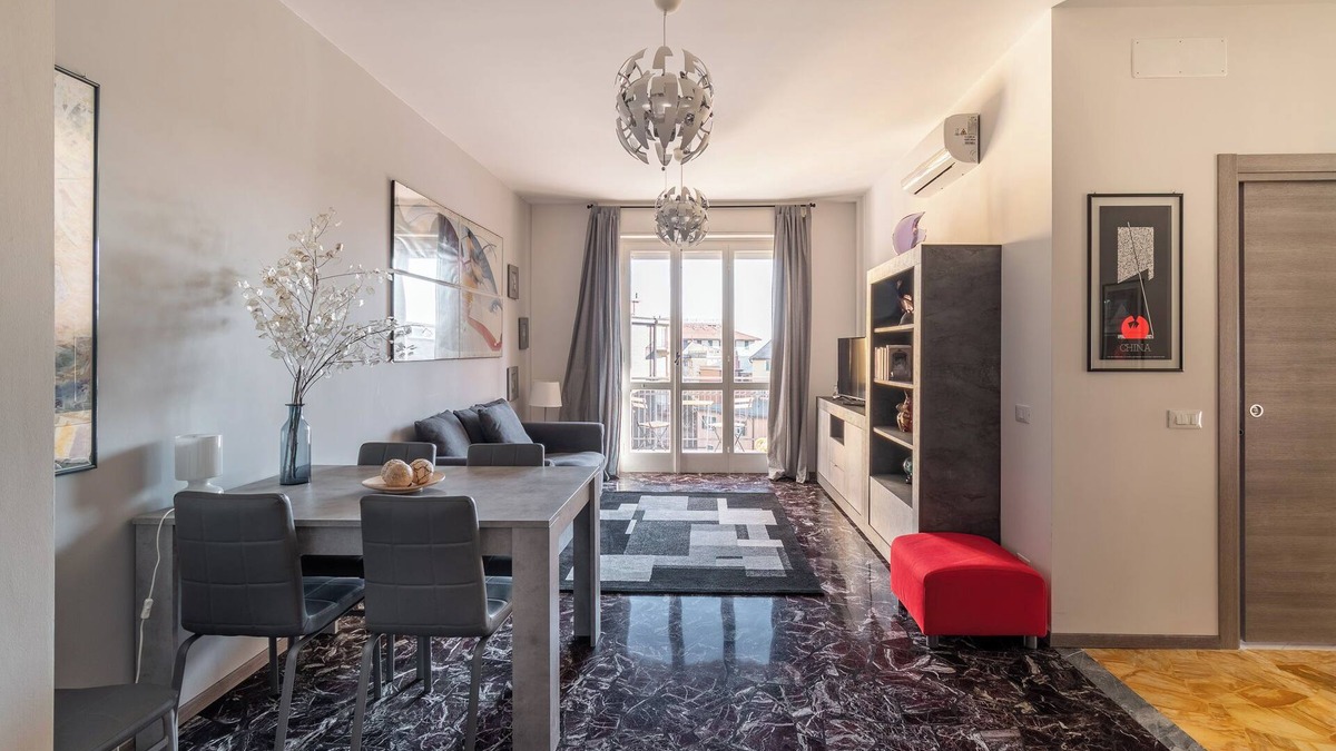 Arenzano Apartment | Spacious apartment 4 min to the beach