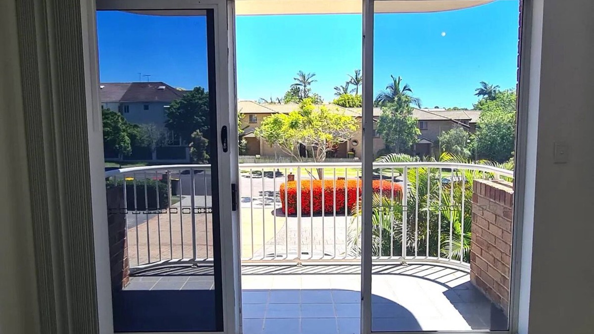 Upper Mount Gravatt Apartment | Spacious apartment close to everything, private, secure, and Queensland weather